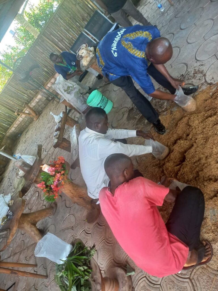 PHOTO-2023-03-22-12-00-38